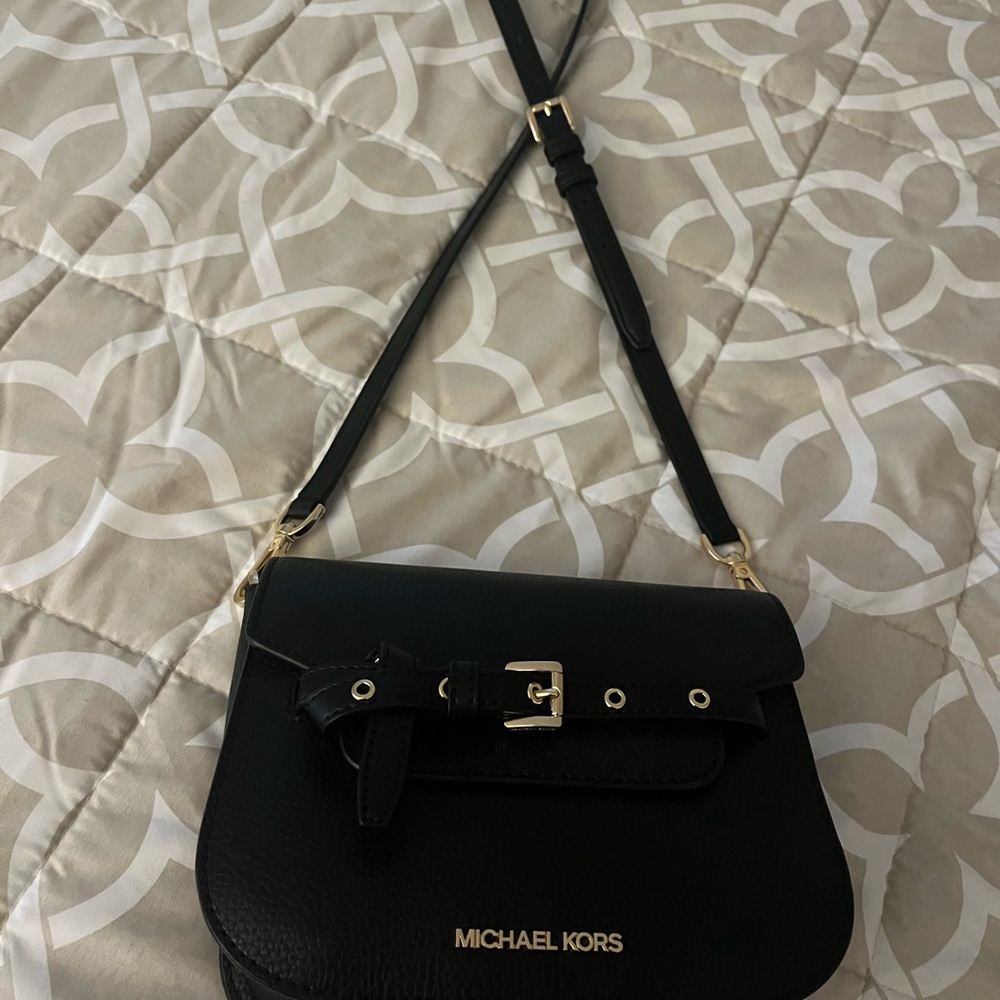Michael Kors Crossbody.
